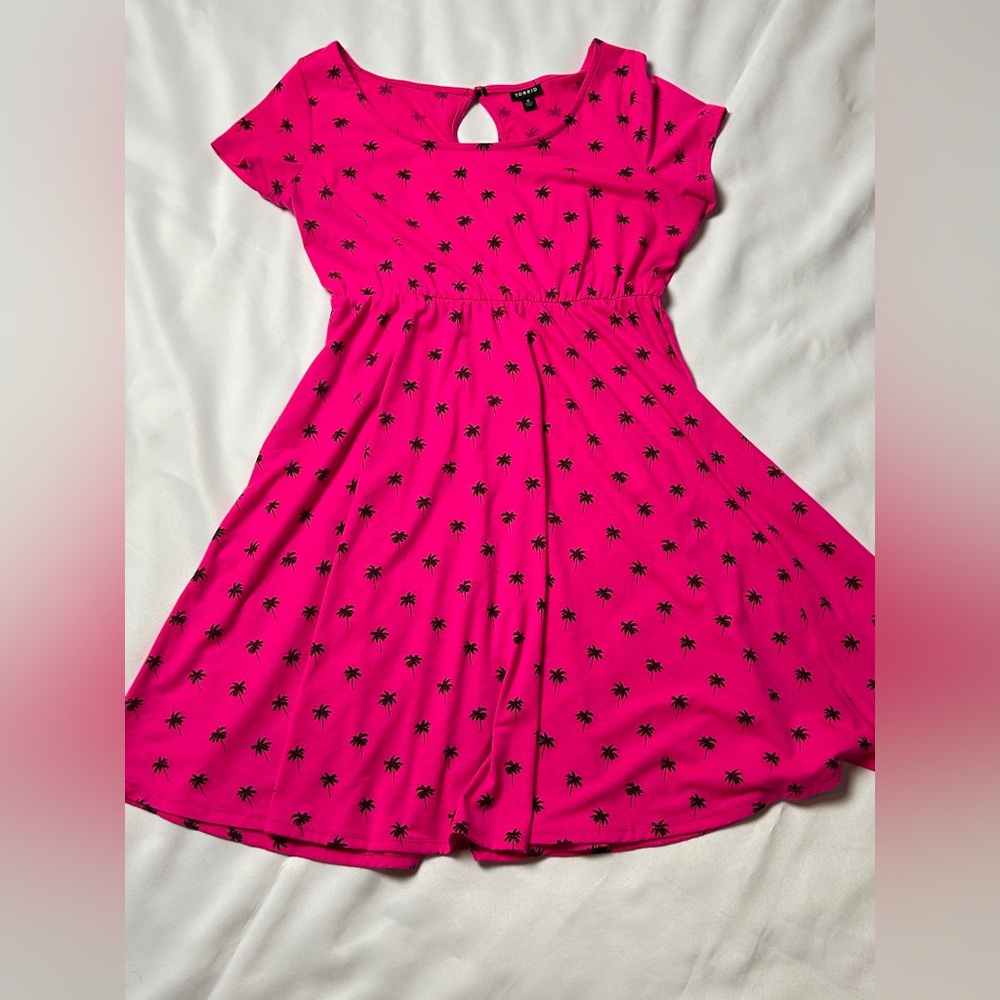 Torrid Pink Dress with Palm Tree - Size 0 (XL)